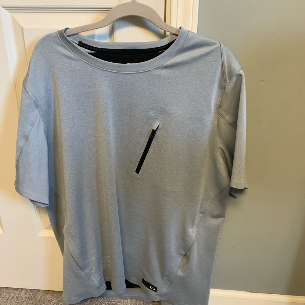 Oakley sweater shirt with reflective strips